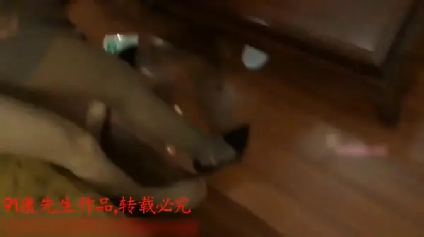 97年嫩妹酒店激战91康先生 第一视角高清无套口交后入对白