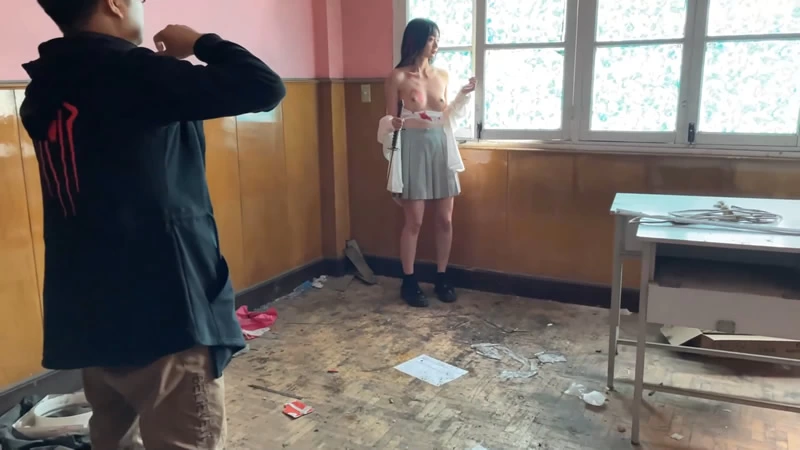 摄影师 Rock Duan 废弃学校人体摄影真实花絮 出镜小A