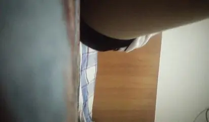 城中村嫖妓系列雨天坐在门口等客的肉丝短裙少妇啪啪时老公来电话了有点尴尬多角度拍摄