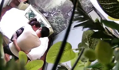 精品推荐小旅馆绿叶房偷拍小伙泡风骚少妇 上位骑着啪啪响两个奶子还挺坚挺的