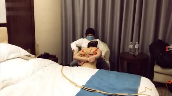 新人看shipin最新首发原创SM调教大片_酒店调教艺校清纯妹纸