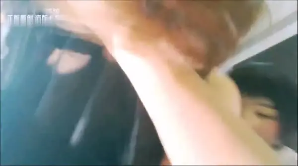 健美教练和职业办公OL露脸玩3P