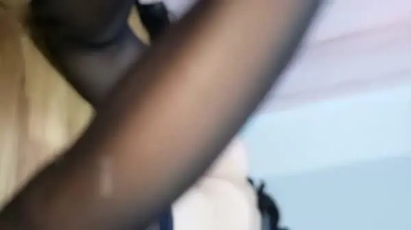 长腿美乳网红妹可爱小胖丁新作-黑丝小恶魔 假J8骑乘插浪穴 深插入低到花心 妩媚呻吟