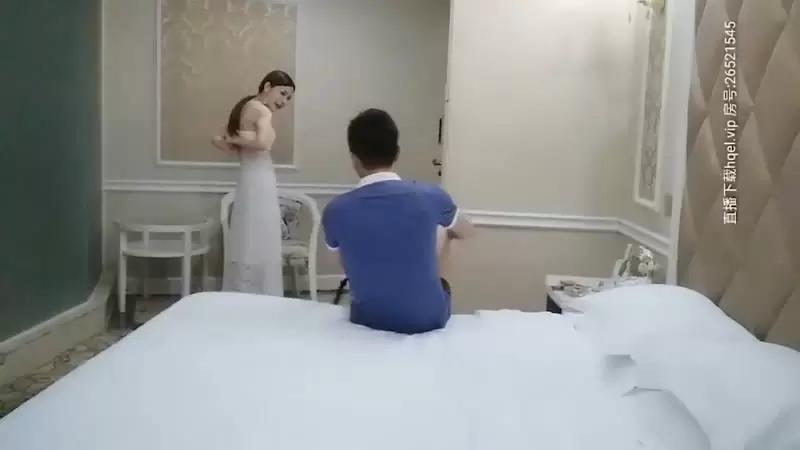 会所顶级红牌女神服务 这年头居然还有全套服务的会所太难得了，还是个大眼睛顶级红牌女神服务，居然还有莞式服务，太屌了