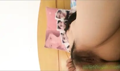 某医学院系花艳照视频外泄清纯外表下隐藏着一颗淫乱的心妹子太自恋了枕头都是自己的美拍