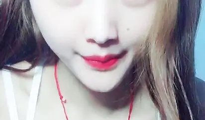 颜值很高女神主播大尺度直播秀 超短裙 搔首弄姿掰开小穴 十分诱人不要错过