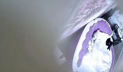 精品小旅馆情趣圆床偷拍少妇和相好缠绵着不知道哪个打电话过来嘘让男的不要发出声音