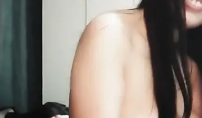 大屁股风骚美少妇闺蜜俩老公出差约出来玩双飞大奶长发美女先被肏狠狠干仰头嗷嗷叫说再深点宝贝好硬快点叫声刺激