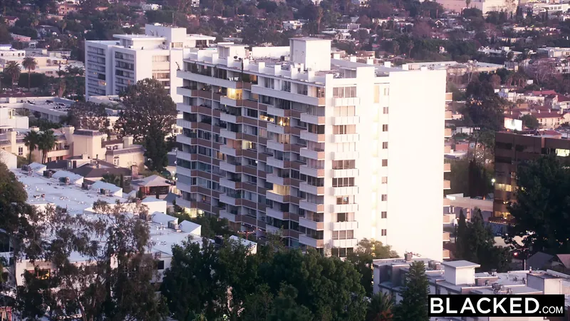 塗黑角質金發研究生亂搞已婚英國廣播公司