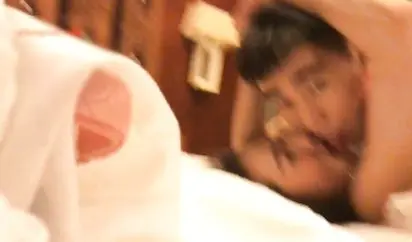 某网站流出学院派气质美女被下面很大的男友操的淫叫不止：是你拍照时先撩我的 摸我屁股 你想让我被别人操