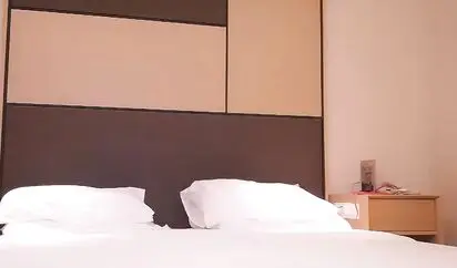 [小宝寻花] 高质量外围妹，长发飘飘气质女神，美乳翘臀干得老公喊不停