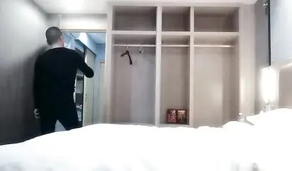 横扫魔都外围圈 魔性探花-酒店网约超棒身材披肩发外围美女 活好不机车 嘤咛娇喘 貌似套干漏了