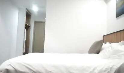 屌哥酒店约炮好赌欠网贷出来卖逼还债的漂亮美少妇