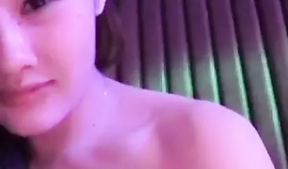 阿瑞哥圣诞带你走入豪华的皇帝会所多体位干非常漂亮的小姐对白清晰