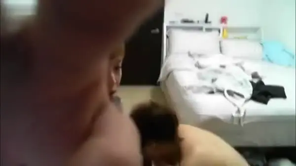 高清国语与巨乳肥臀女友玩乳交后入最后口暴 贴着墙草 女主的咪咪好标准 不大不小刚刚好