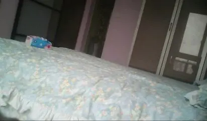 约相熟的美女技师来家里做大保健