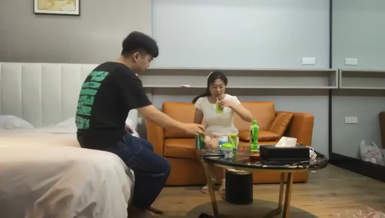 胖子传媒工作室探花-婚纱女眉目含情耳鬓厮磨 翘臀美乳激情爆操高潮