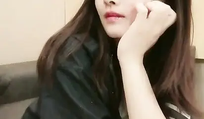 猥琐学妹控 大叔淦学妹-再操极品在校学妹小爽 漂亮妹纸被乔总爆操干的服服帖帖的 内射粉穴