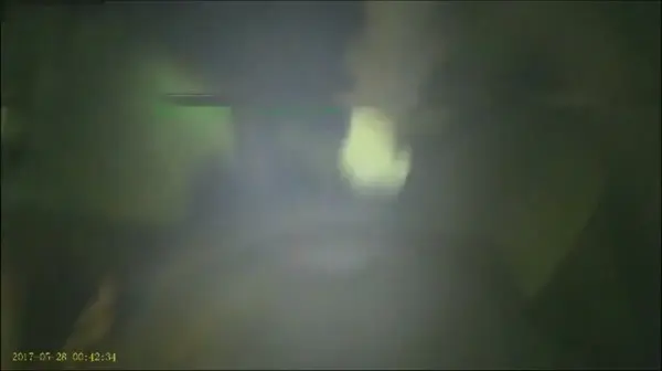 约约哥和开档黑丝小少妇从房间玩到厕所
