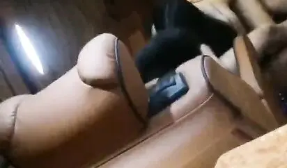 商务司机高速公路上偷拍偷拍老板在房车里3P新入职女秘书馋死了